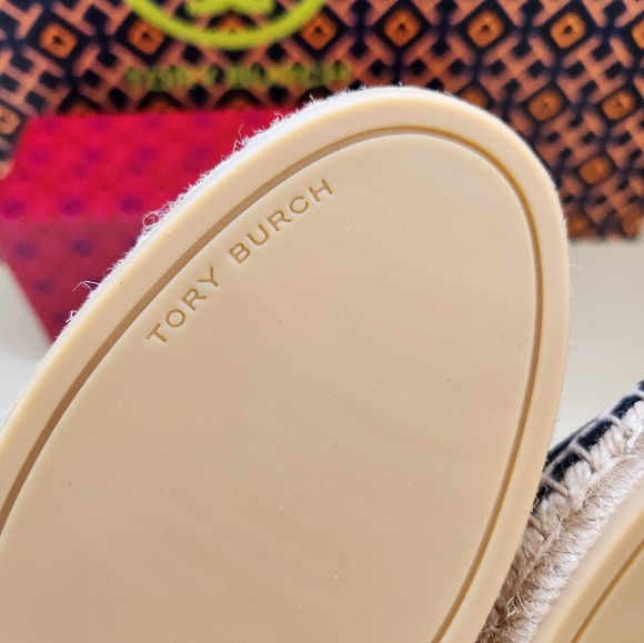 NWT!!! TORYBURCH EVERLY ESPADRILLE (BLACK/WHITE) - Picture 2 of 8